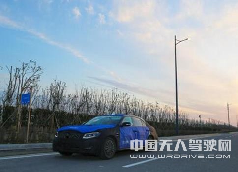 車路協(xié)同自動(dòng)駕駛智能化城市道路在江蘇鹽城試運(yùn)行