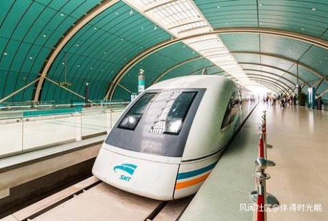 中國(guó)首列無(wú)人駕駛磁浮列車明年下線！