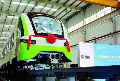 中國(guó)新一代無(wú)人駕駛磁浮列車上線，引外媒一片驚呼！