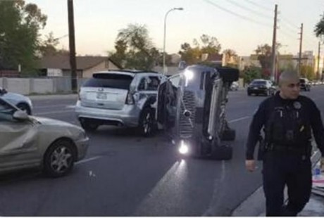 如何起訴一輛自動(dòng)駕駛汽車？