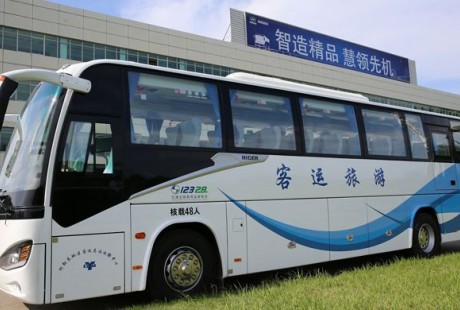 L4級無人駕駛何時(shí)普及？中國客車車企用展車回答