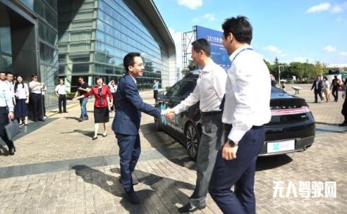 嘉定+AutoX，臨港+紐勱，蘇州+Momenta，園區“圈地”自動駕駛獨角獸為幾何？