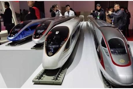 首次實現時速350公里自動駕駛，智能型復興號動車組今年底投入運營